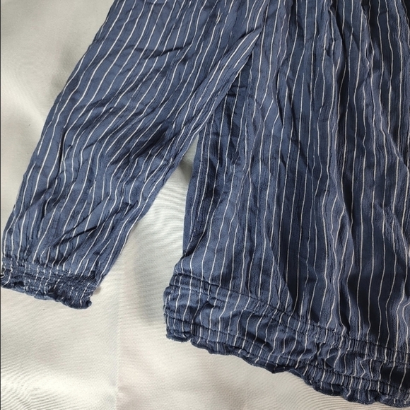 American Eagle Blue Striped Off-Shoulder Top Medium - Picture 4 of 10